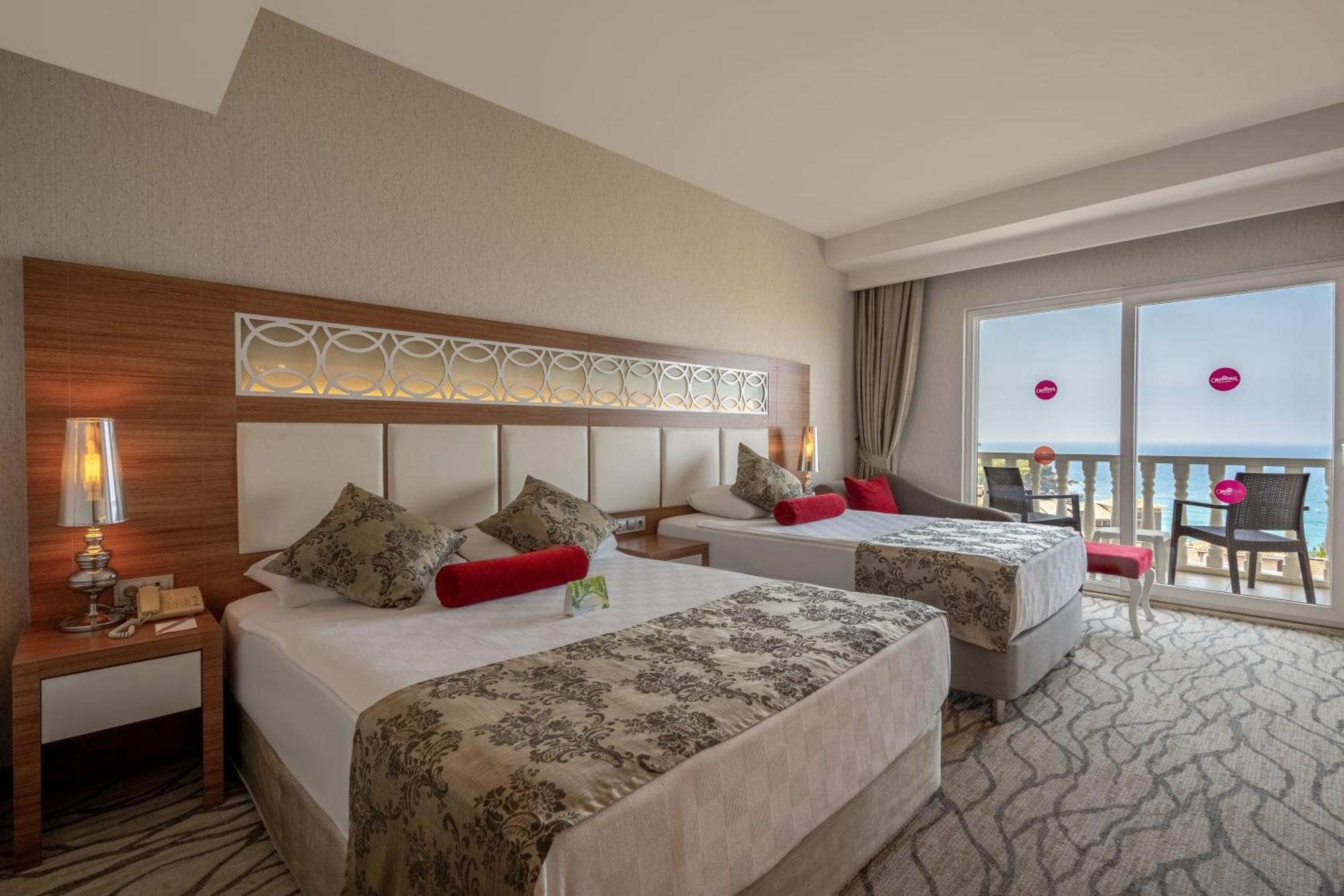 Justiniano Theodora Resort Okurcalar Chambre photo