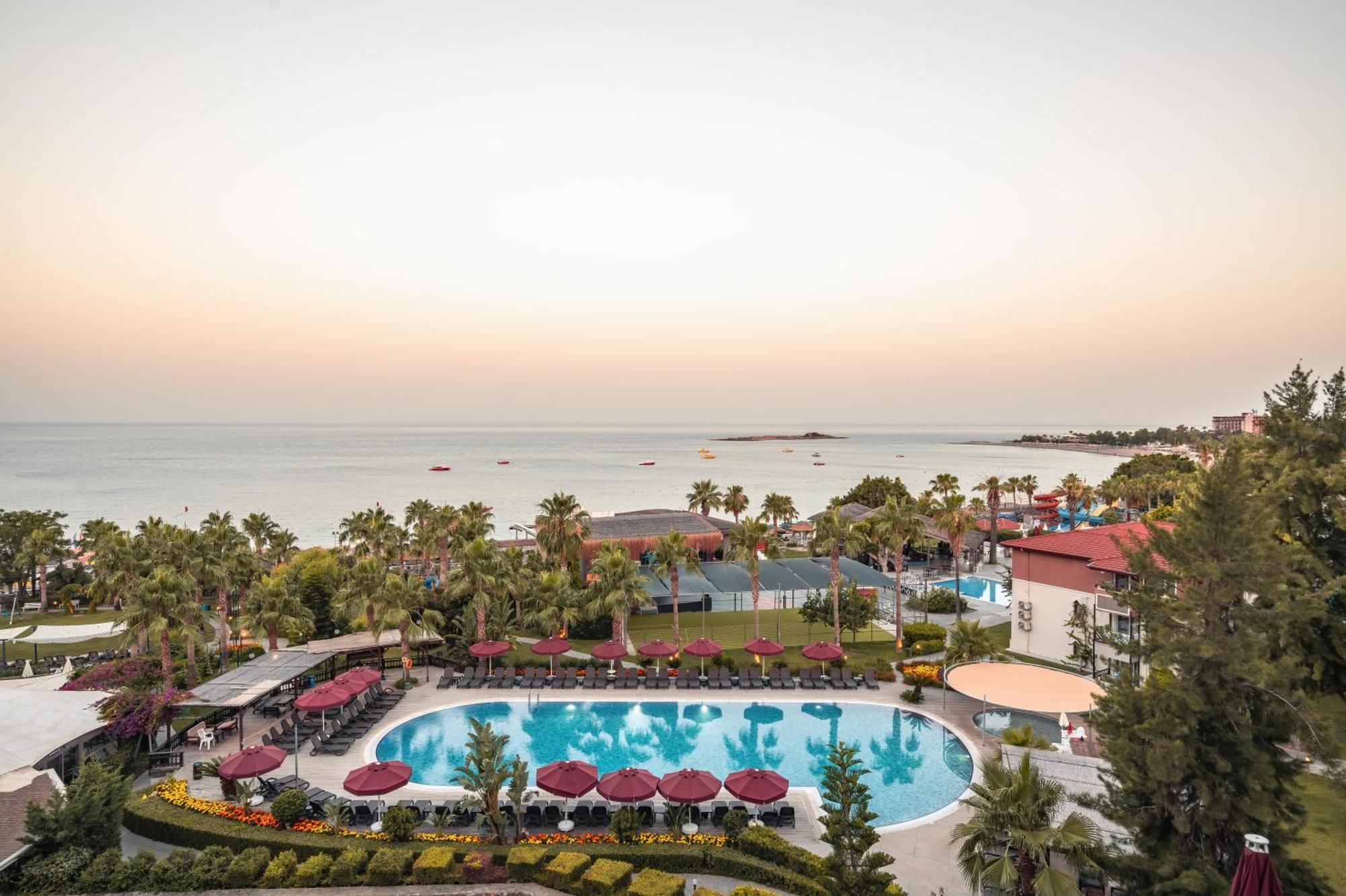 Justiniano Theodora Resort Okurcalar Extérieur photo